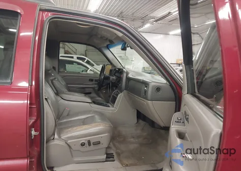 2005 Chevrolet Tahoe Z71 from USA, damaged, VIN 1GNEK13Z15R271417